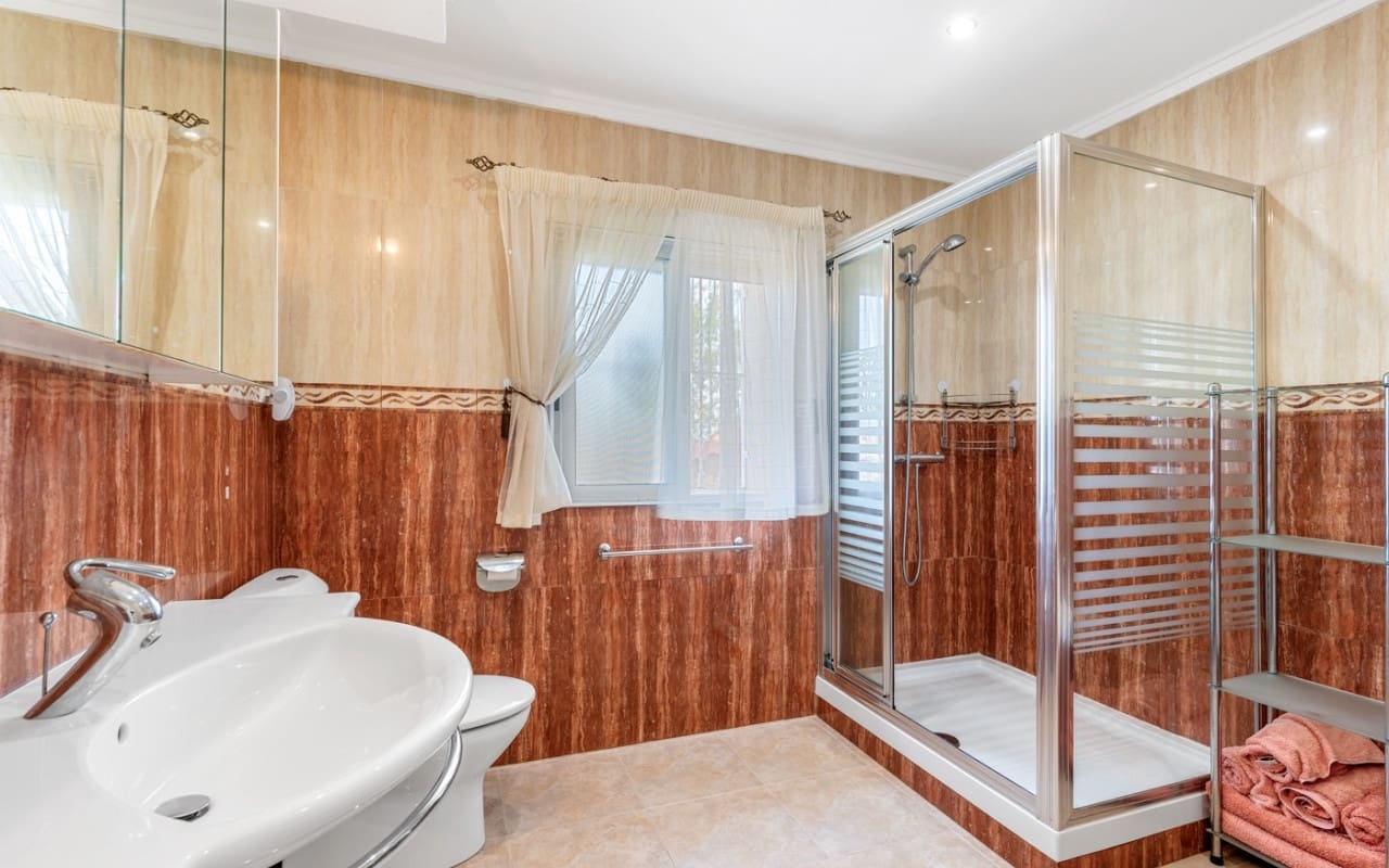 7 chambre Villa/Maison à vendre à Ciudad Quesada avec piscine - 750 000 € (Ref: 9099907)