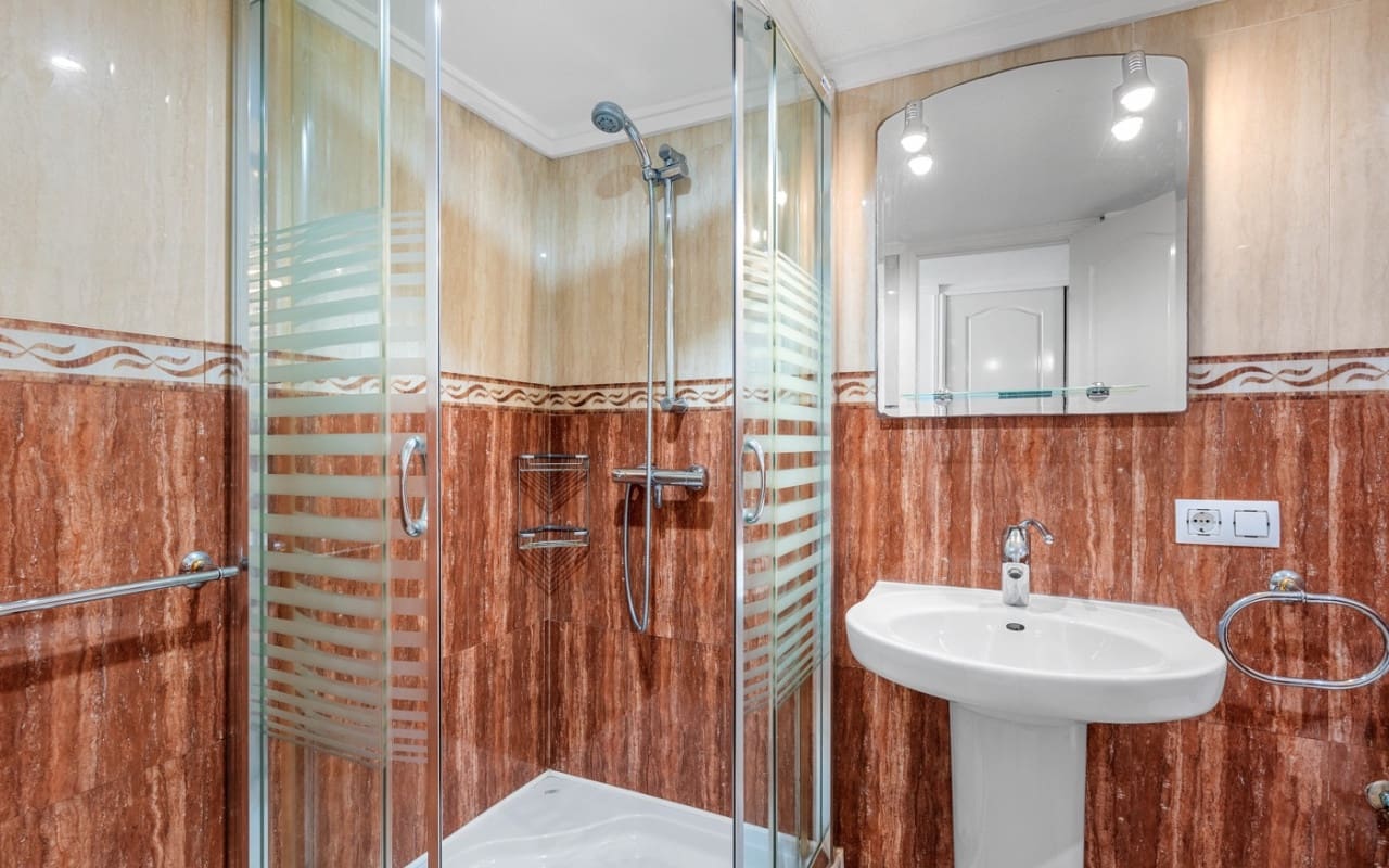 7 chambre Villa/Maison à vendre à Ciudad Quesada avec piscine - 750 000 € (Ref: 9099907)