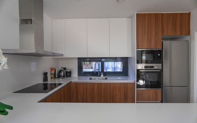 4 soverom Villa til salgs i Ciudad Quesada, Rojales med svømmebasseng - € 699 950 (Ref: 9099913)