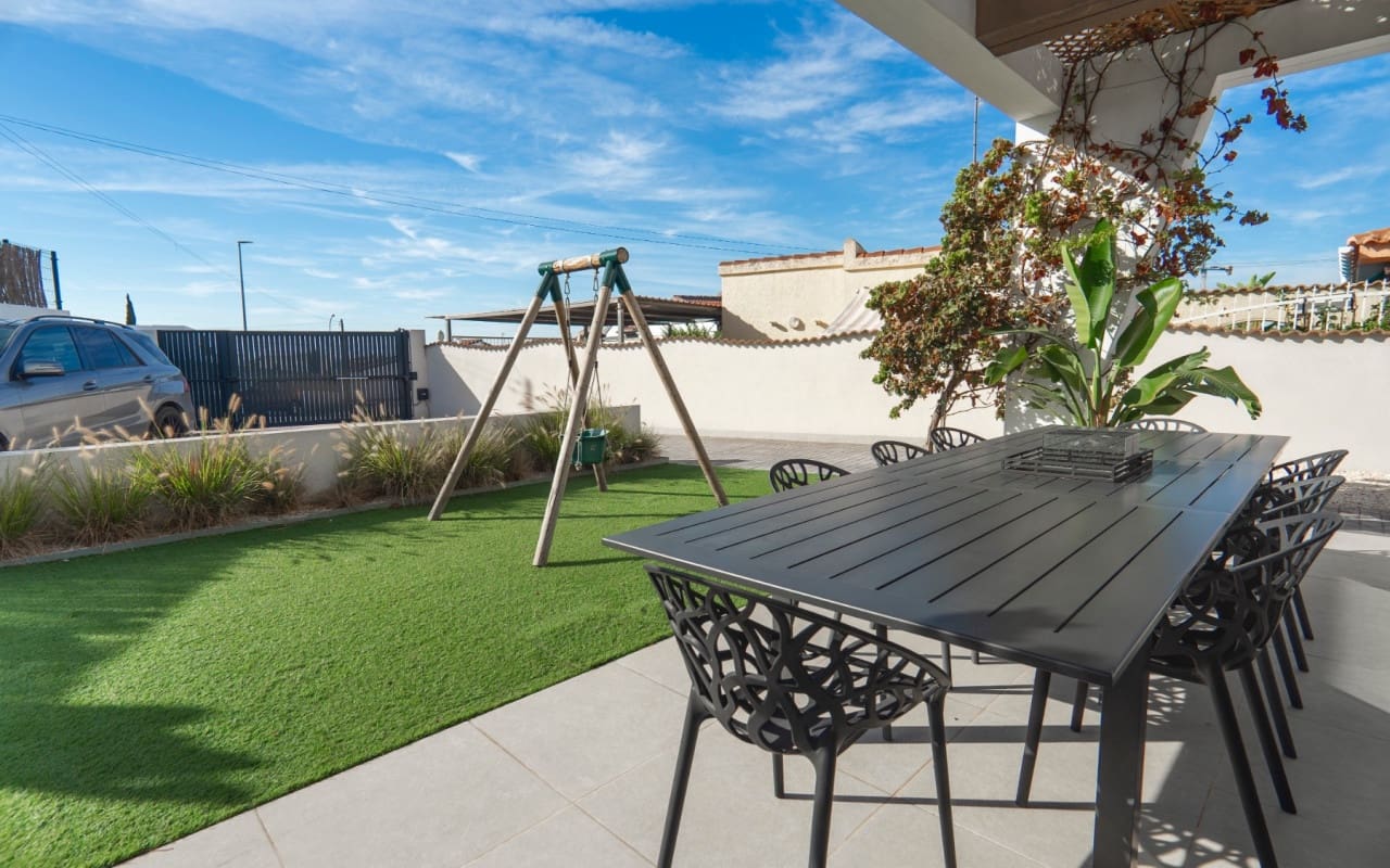 4 soverom Villa til salgs i Ciudad Quesada med svømmebasseng - € 699 950 (Ref: 9099913)