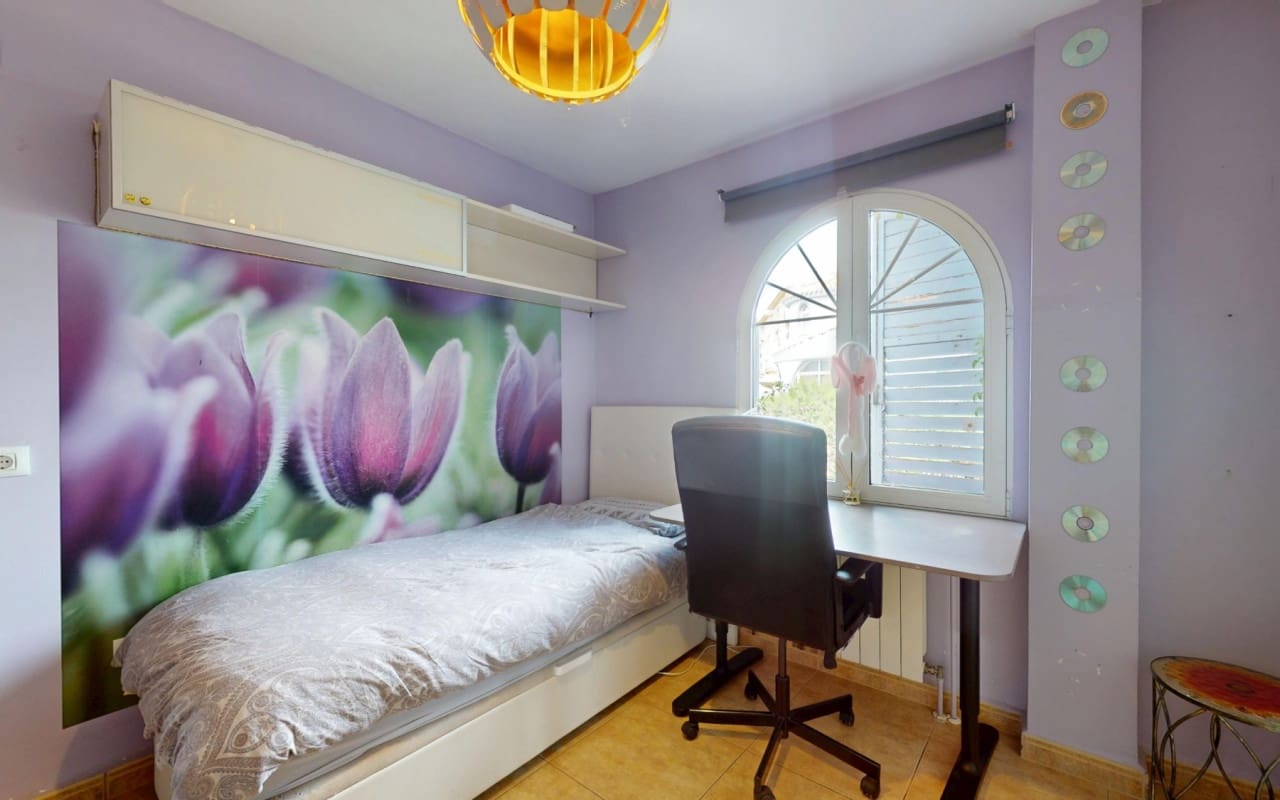 5 bedroom Villa for sale in La Zenia with pool - € 795,000 (Ref: 9115505)