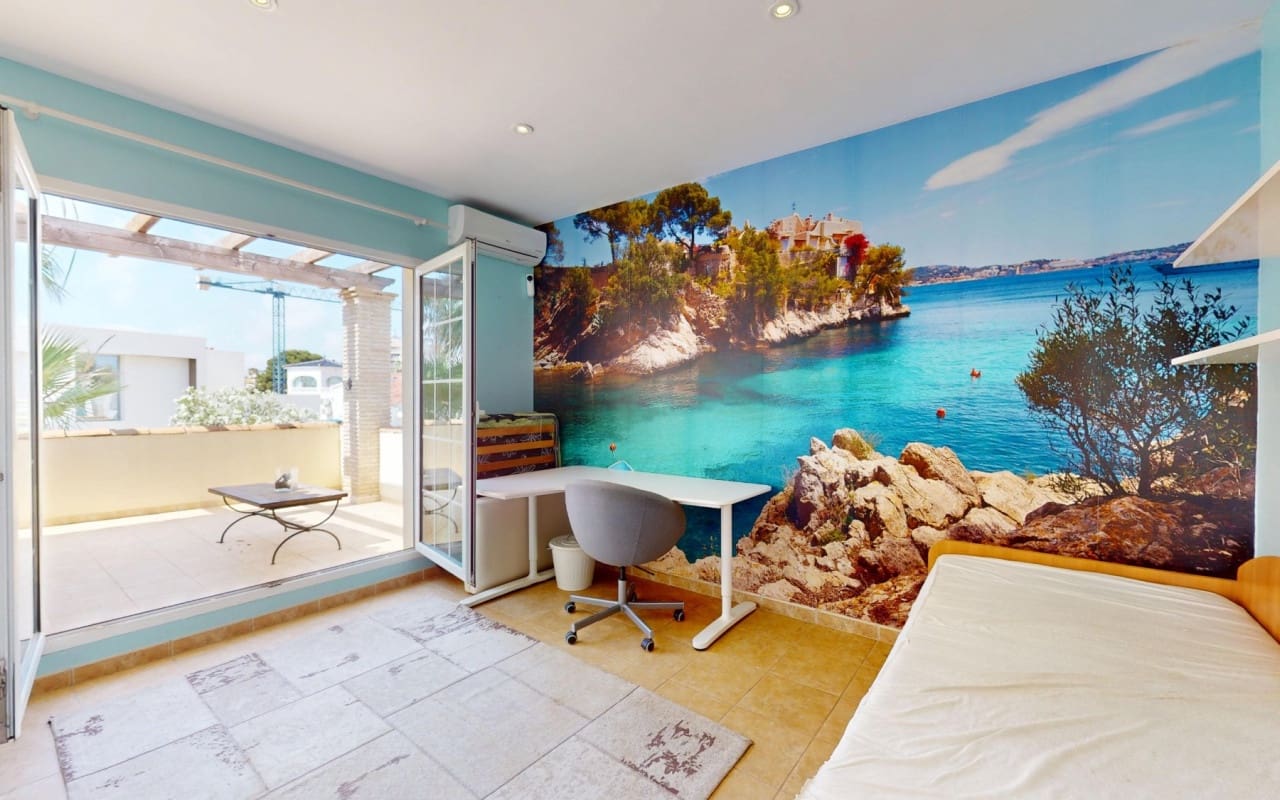 5 bedroom Villa for sale in La Zenia with pool - € 795,000 (Ref: 9115505)