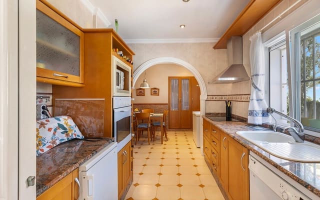 4 soveværelse Villa til salg i Rocio del Mar, Torrevieja - € 735.000 (Ref: 9115506)