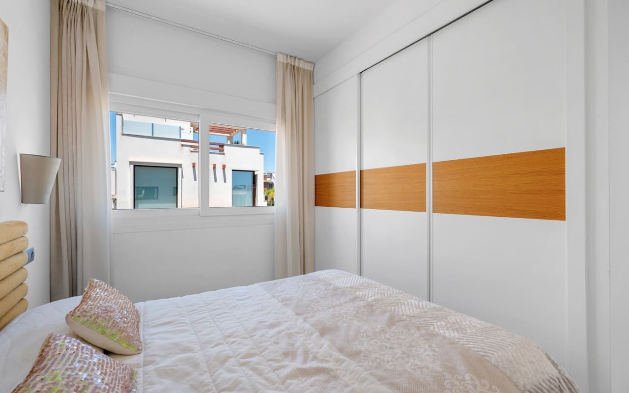 3 slaapkamer Villa te koop in Ciudad Quesada met zwembad - € 470.000 (Ref: 9123854)