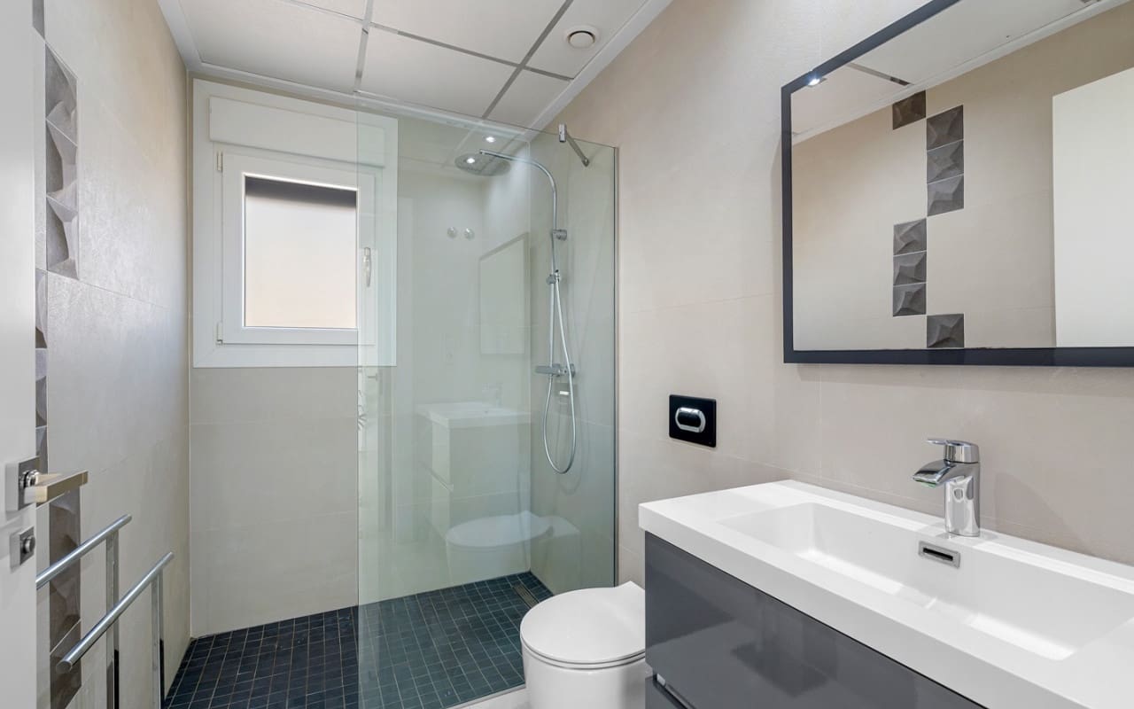 3 slaapkamer Villa te koop in Ciudad Quesada met zwembad - € 470.000 (Ref: 9123854)