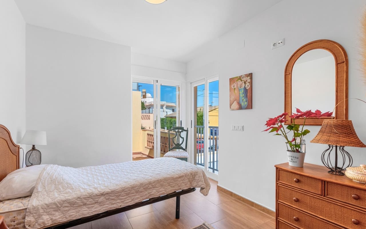 5 sypialnia Willa na sprzedaż w Alfaz del Pi / L'Alfas del Pi z basenem - 499 000 € (Ref: 9126250)