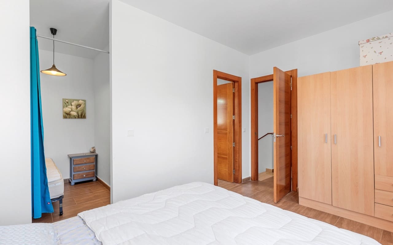 5 sypialnia Willa na sprzedaż w Alfaz del Pi / L'Alfas del Pi z basenem - 499 000 € (Ref: 9126250)