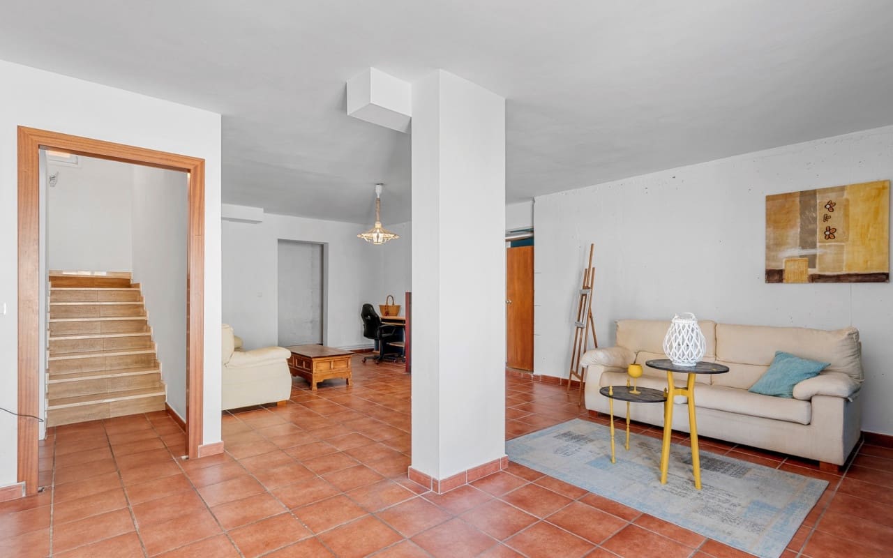 5 sypialnia Willa na sprzedaż w Alfaz del Pi / L'Alfas del Pi z basenem - 499 000 € (Ref: 9126250)