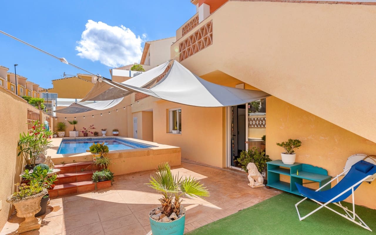 5 sypialnia Willa na sprzedaż w Alfaz del Pi / L'Alfas del Pi z basenem - 499 000 € (Ref: 9126250)