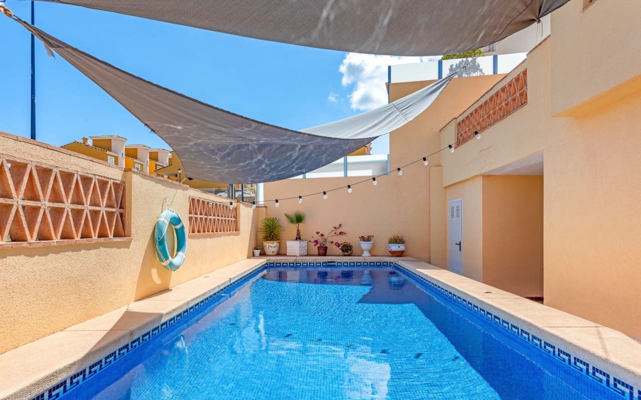 5 sypialnia Willa na sprzedaż w Alfaz del Pi / L'Alfas del Pi z basenem - 499 000 € (Ref: 9126250)