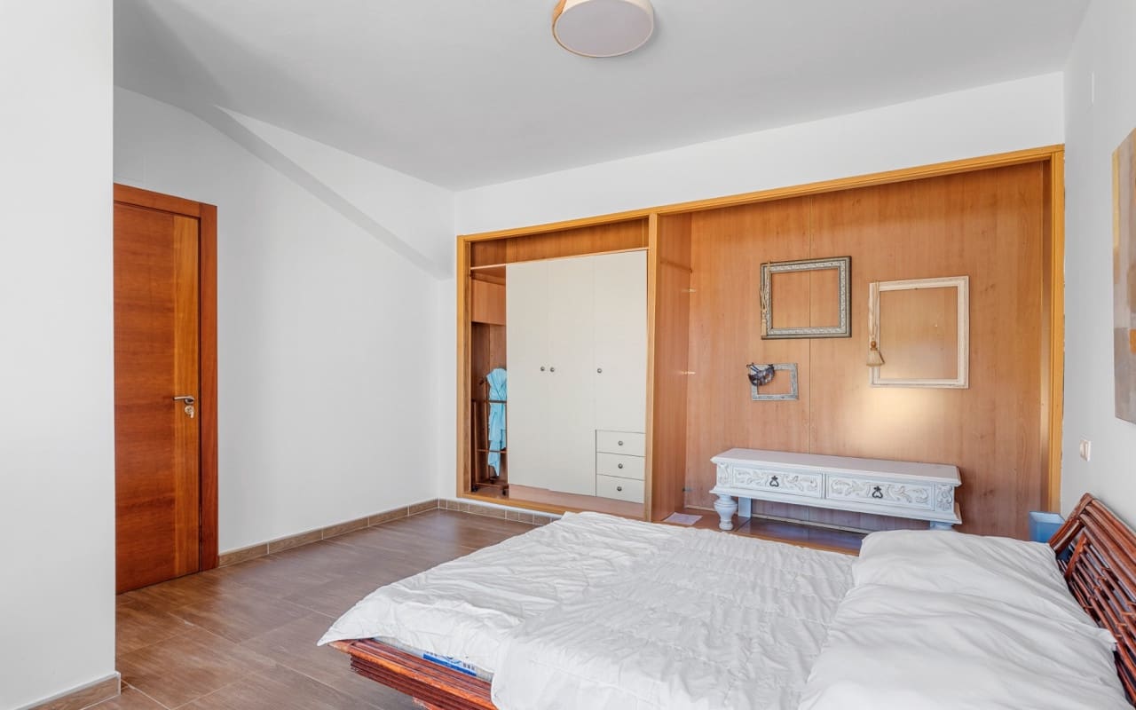 5 sypialnia Willa na sprzedaż w Alfaz del Pi / L'Alfas del Pi z basenem - 499 000 € (Ref: 9126250)