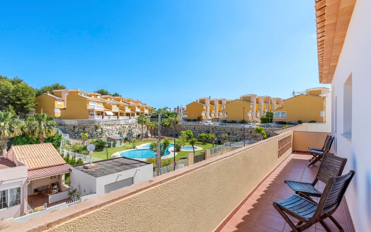 5 sypialnia Willa na sprzedaż w Alfaz del Pi / L'Alfas del Pi z basenem - 499 000 € (Ref: 9126250)