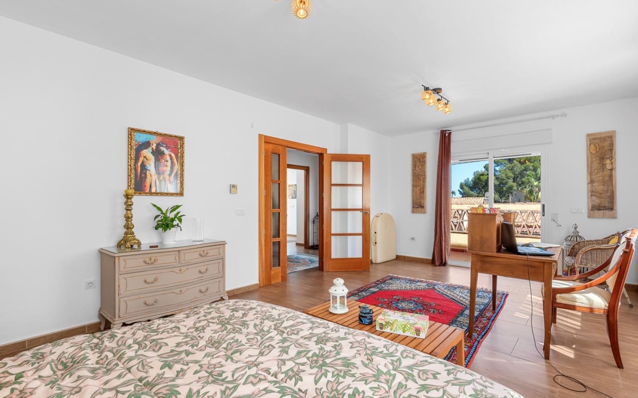 5 sypialnia Willa na sprzedaż w Alfaz del Pi / L'Alfas del Pi z basenem - 499 000 € (Ref: 9126250)