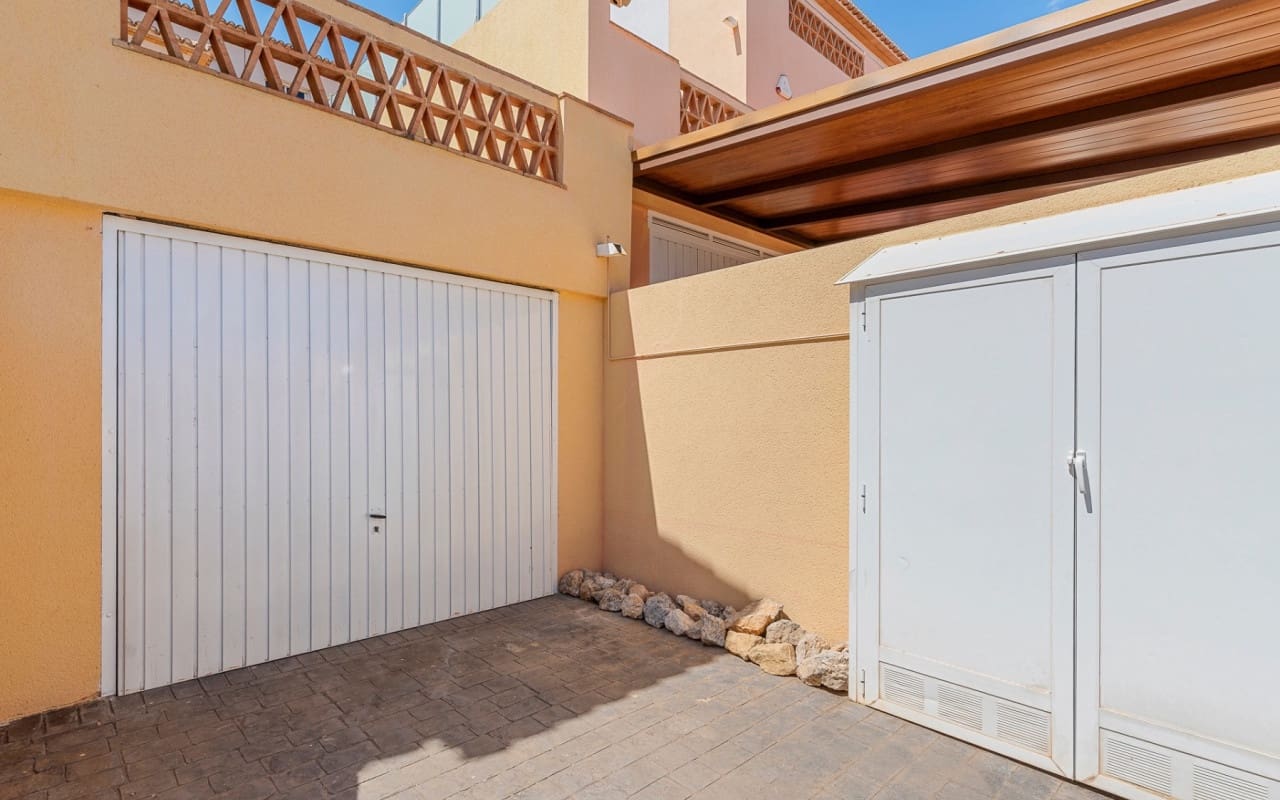 5 sypialnia Willa na sprzedaż w Alfaz del Pi / L'Alfas del Pi z basenem - 499 000 € (Ref: 9126250)