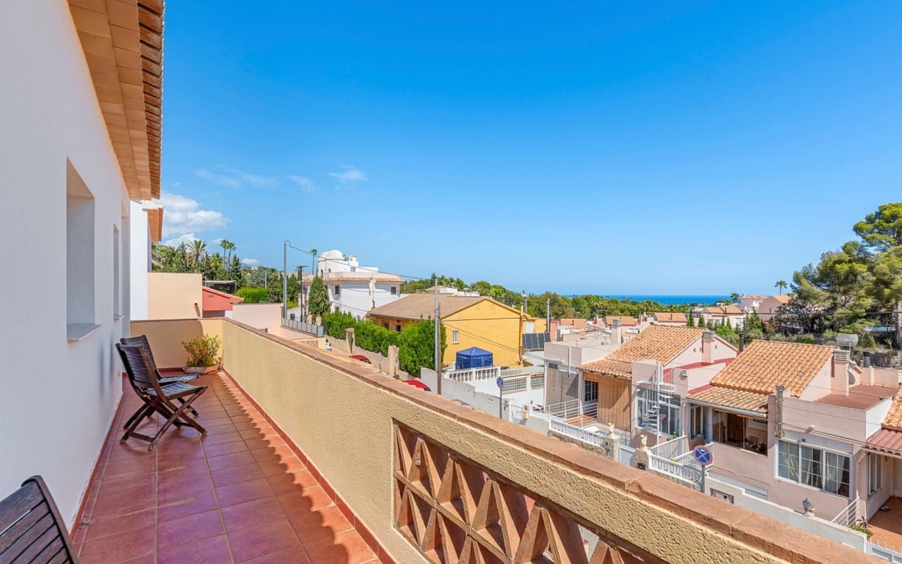 5 sypialnia Willa na sprzedaż w Alfaz del Pi / L'Alfas del Pi z basenem - 499 000 € (Ref: 9126250)