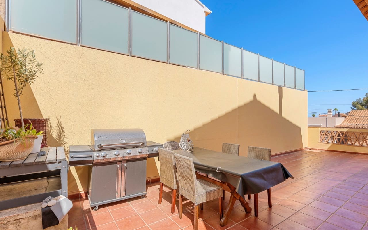 5 sypialnia Willa na sprzedaż w Alfaz del Pi / L'Alfas del Pi z basenem - 499 000 € (Ref: 9126250)