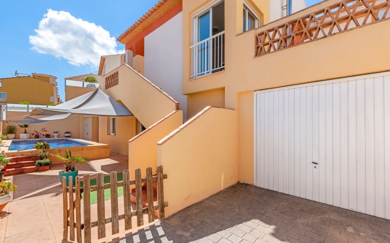 5 sypialnia Willa na sprzedaż w Alfaz del Pi / L'Alfas del Pi z basenem - 499 000 € (Ref: 9126250)