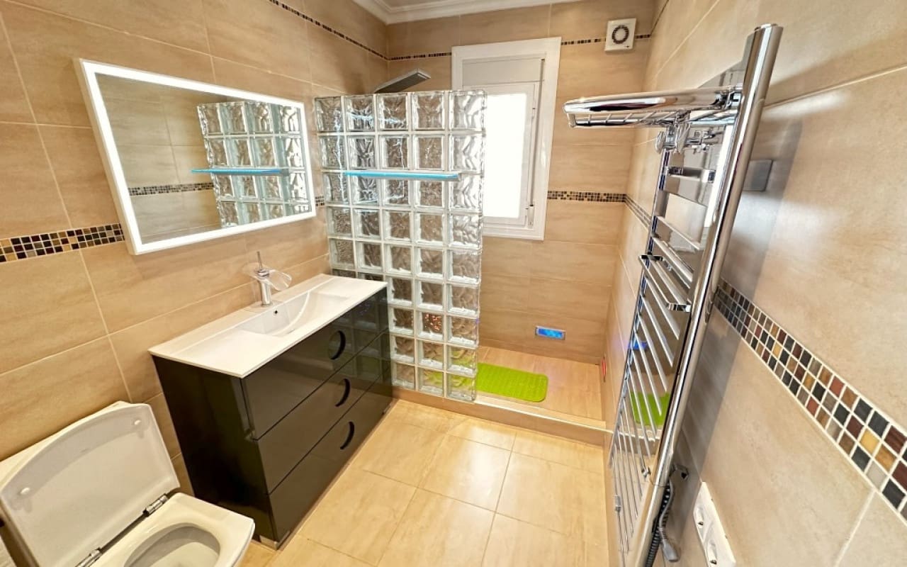 3 makuuhuone Huvila myytävänä paikassa Ciudad Quesada - 549 950 € (Ref: 9129031)