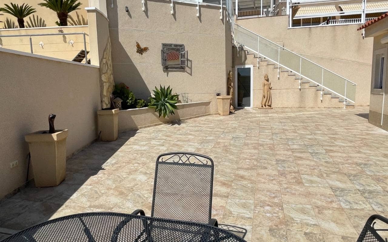 3 soveværelse Villa til salg i La Marquesa med swimmingpool - € 595.000 (Ref: 9129032)