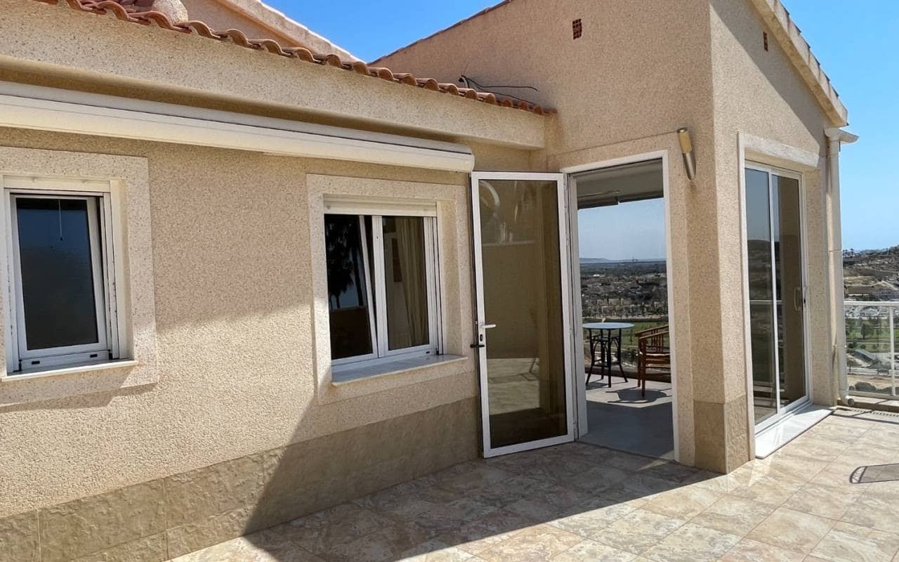 3 soveværelse Villa til salg i La Marquesa med swimmingpool - € 595.000 (Ref: 9129032)