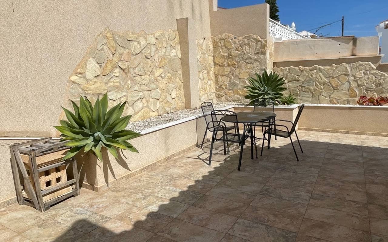 3 soveværelse Villa til salg i La Marquesa med swimmingpool - € 595.000 (Ref: 9129032)