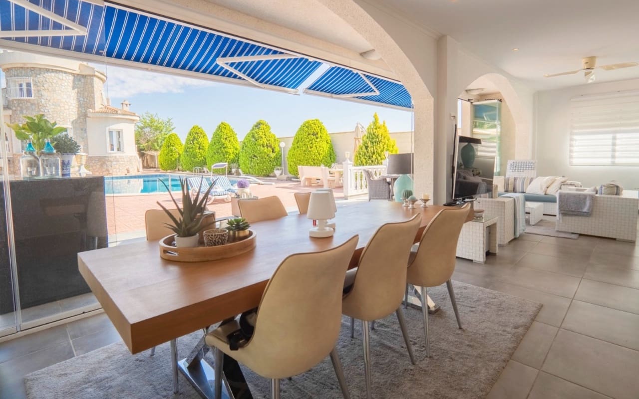 5 soveværelse Villa til salg i Ciudad Quesada med swimmingpool - € 845.000 (Ref: 9129033)