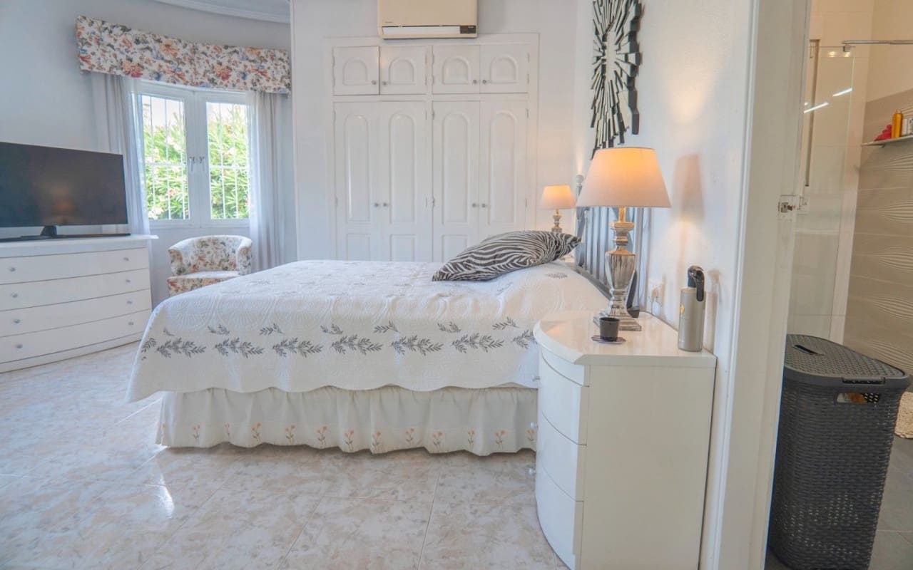 5 soveværelse Villa til salg i Ciudad Quesada med swimmingpool - € 845.000 (Ref: 9129033)