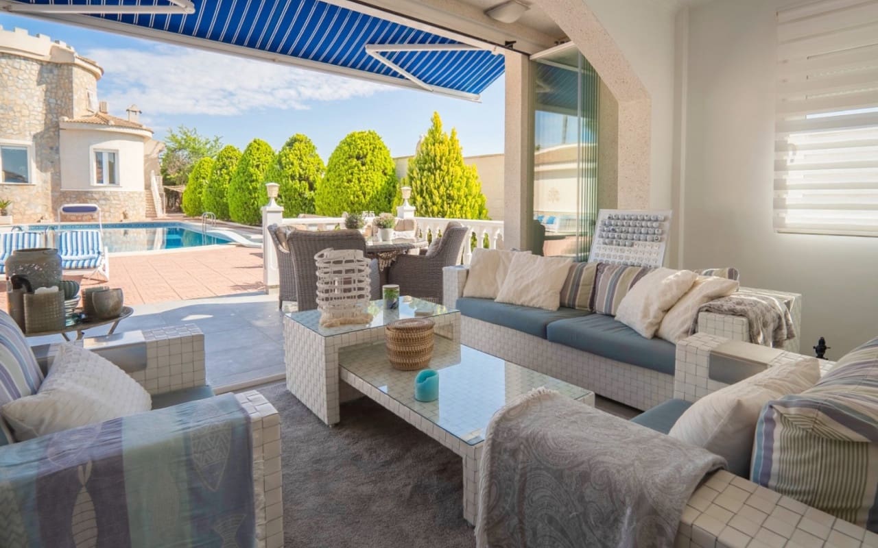 5 soveværelse Villa til salg i Ciudad Quesada med swimmingpool - € 845.000 (Ref: 9129033)