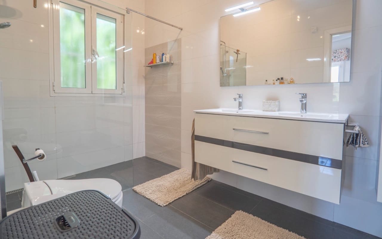 5 soveværelse Villa til salg i Ciudad Quesada med swimmingpool - € 845.000 (Ref: 9129033)