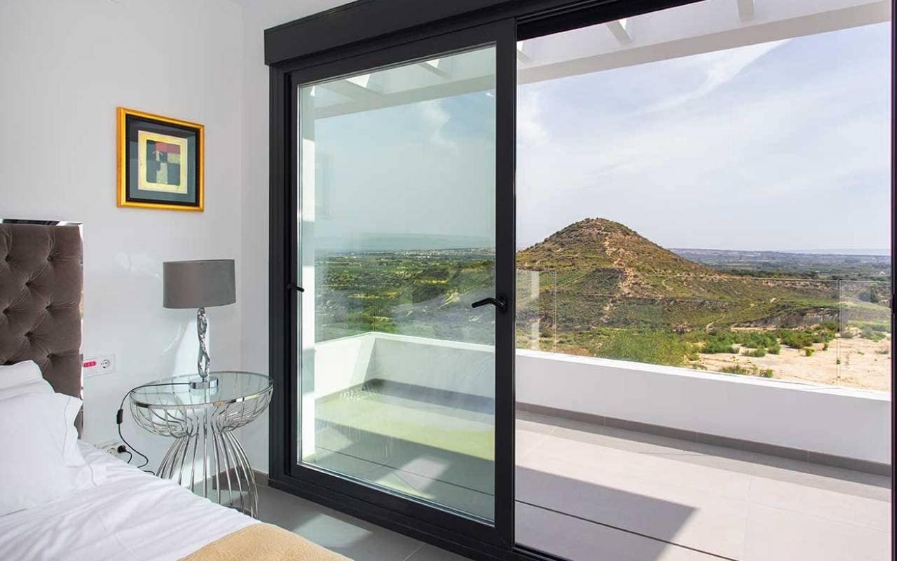 3 makuuhuone Huvila myytävänä paikassa La Marquesa - 695 000 € (Ref: 9129034)