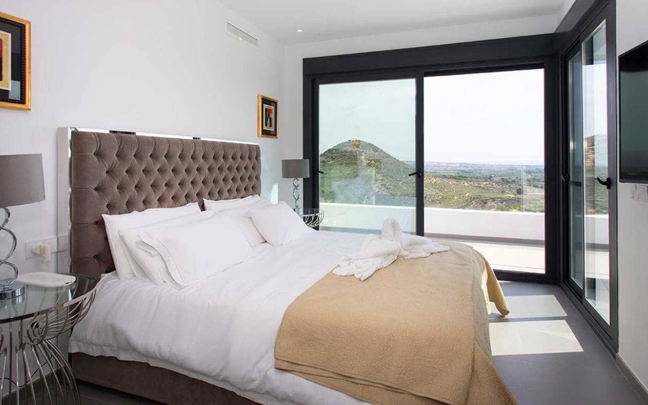 3 makuuhuone Huvila myytävänä paikassa La Marquesa - 695 000 € (Ref: 9129034)