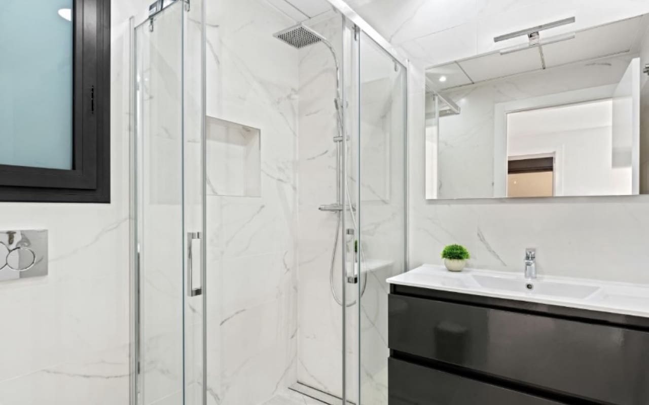 3 slaapkamer Villa te koop in San Miguel de Salinas met zwembad - € 355.000 (Ref: 9135921)