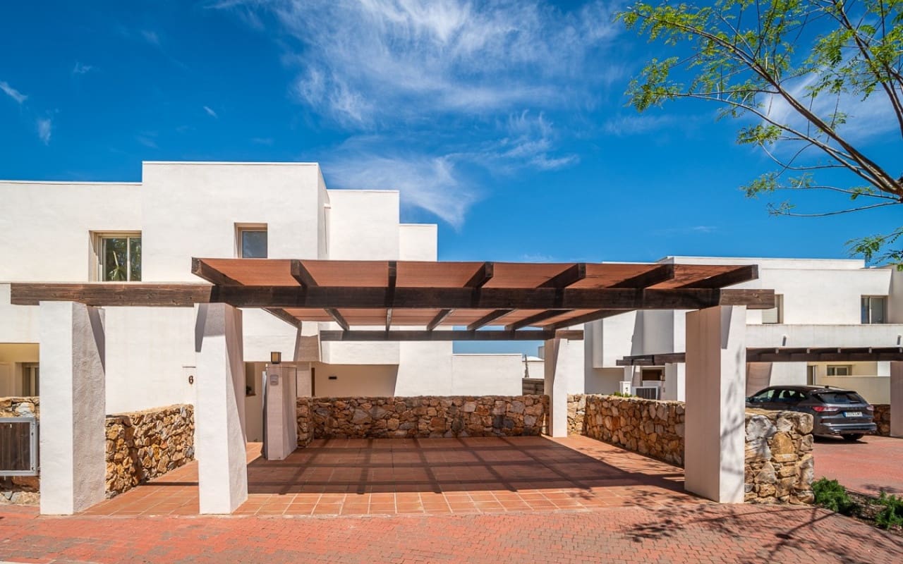 3 quarto Moradia para venda em San Miguel de Salinas com piscina - 525 000 € (Ref: 9135922)