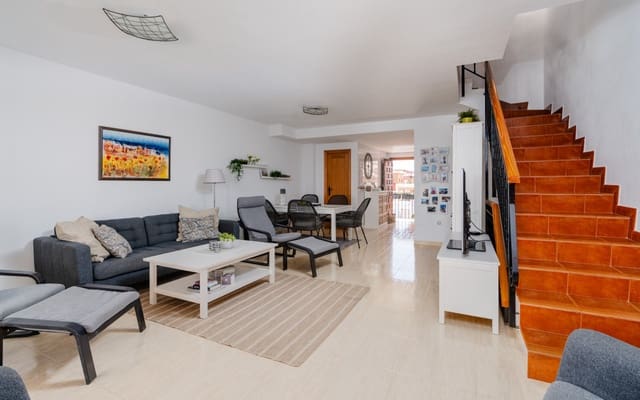 6 bedroom Townhouse for sale in Monte y Mar, Santa Pola with pool - € 349,000 (Ref: 9136176)