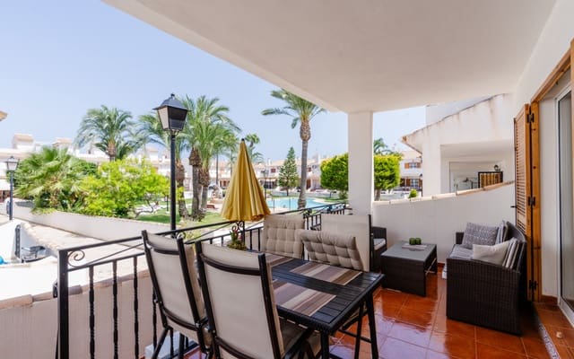 6 soveværelse Byhus til salg i Monte y Mar, Santa Pola med swimmingpool - € 349.000 (Ref: 9136176)