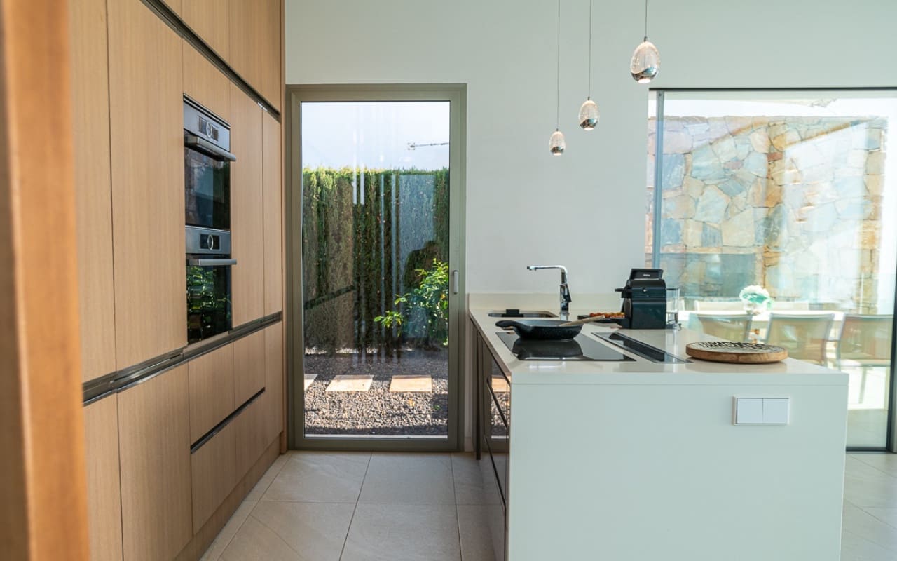 4 quarto Moradia para venda em Las Colinas Golf com piscina - 950 000 € (Ref: 9136186)