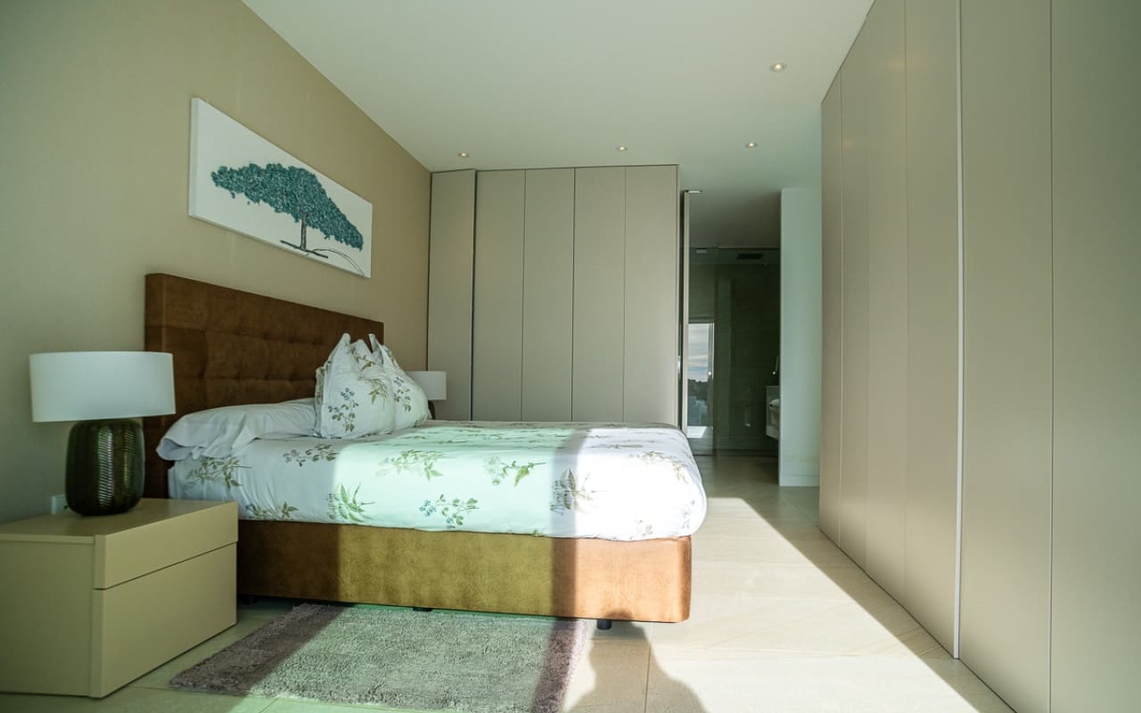 4 quarto Moradia para venda em Las Colinas Golf com piscina - 950 000 € (Ref: 9136186)