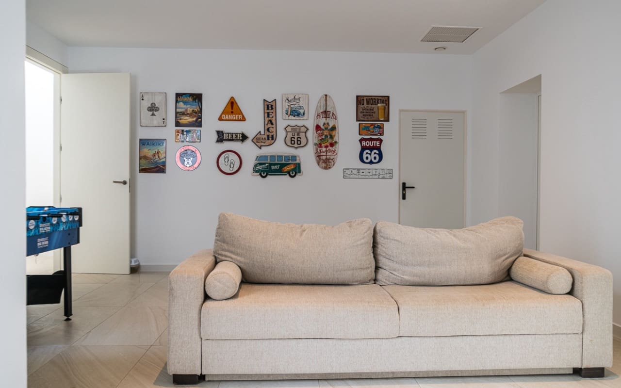 4 quarto Moradia para venda em Las Colinas Golf com piscina - 950 000 € (Ref: 9136186)