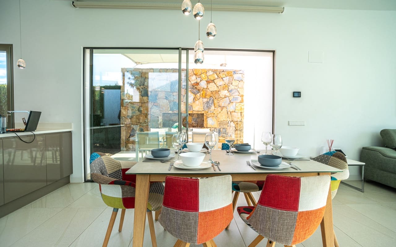 4 quarto Moradia para venda em Las Colinas Golf com piscina - 950 000 € (Ref: 9136186)