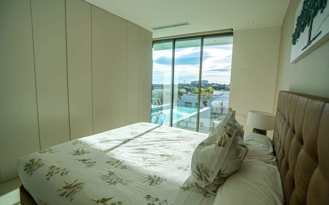 4 quarto Moradia para venda em Las Colinas Golf com piscina - 950 000 € (Ref: 9136186)