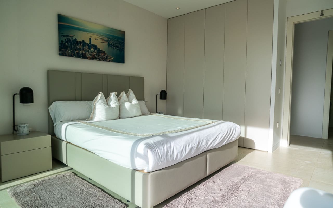 4 quarto Moradia para venda em Las Colinas Golf com piscina - 950 000 € (Ref: 9136186)