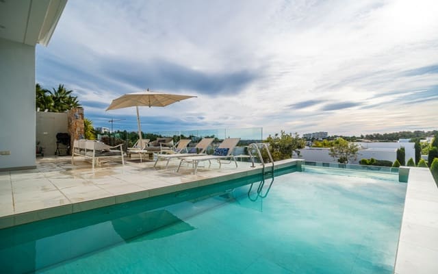 4 quarto Moradia para venda em Las Colinas Golf, Orihuela com piscina - 950 000 € (Ref: 9136186)