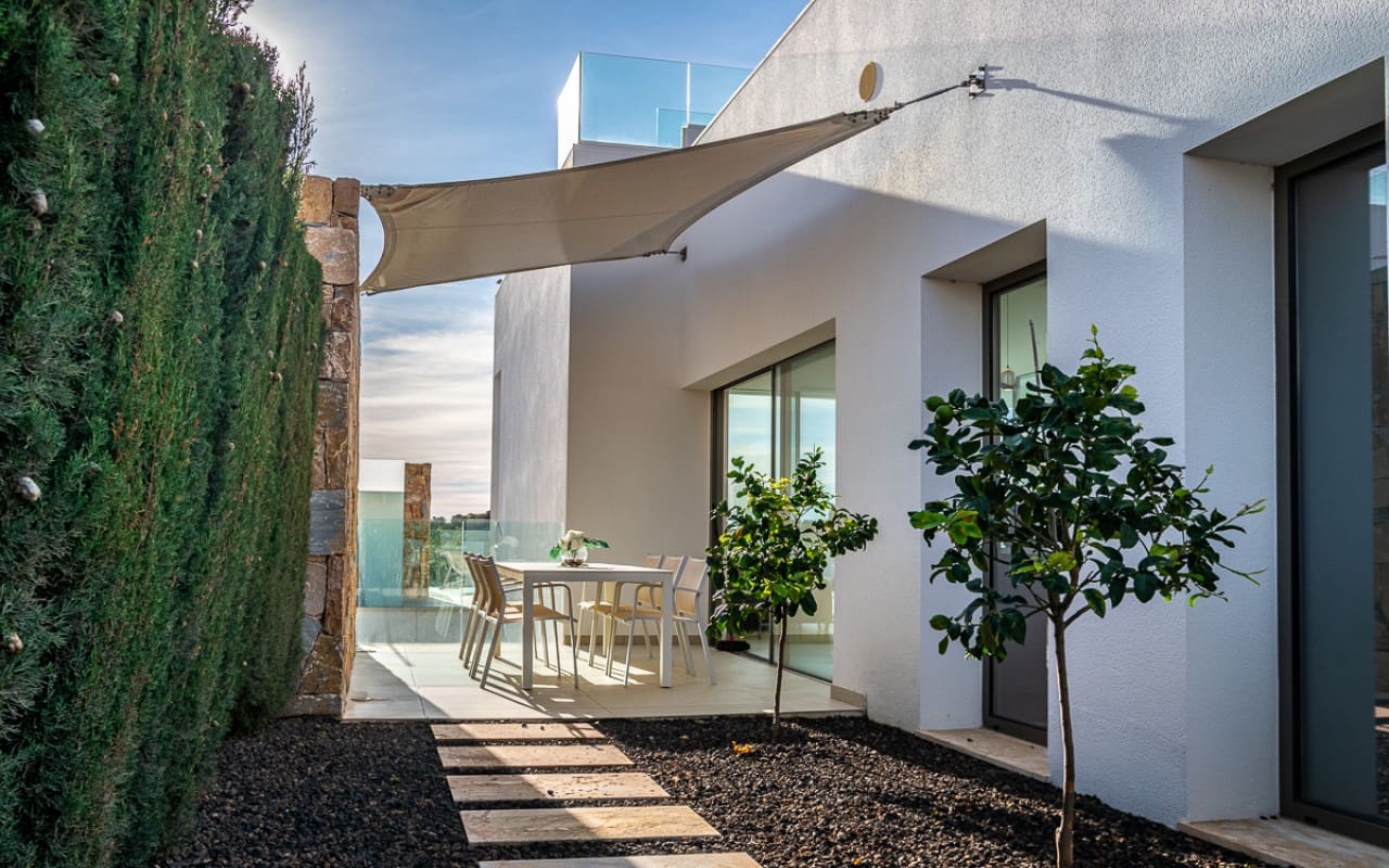 4 quarto Moradia para venda em Las Colinas Golf com piscina - 950 000 € (Ref: 9136186)