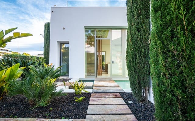 4 quarto Moradia para venda em Las Colinas Golf, Orihuela com piscina - 950 000 € (Ref: 9136186)