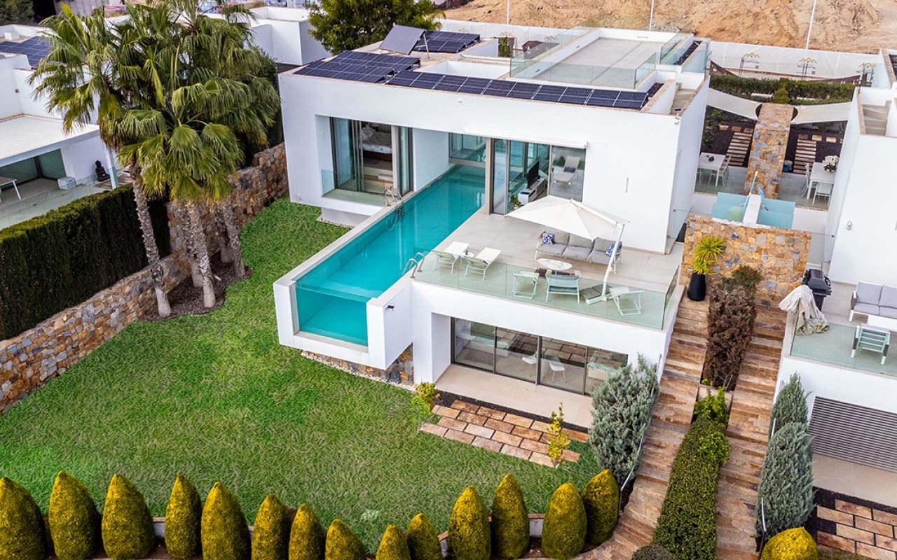 4 quarto Moradia para venda em Las Colinas Golf com piscina - 950 000 € (Ref: 9136186)