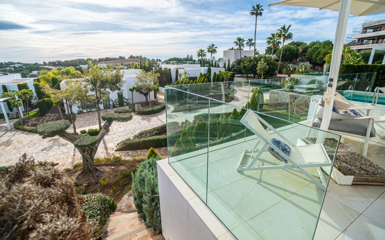 4 quarto Moradia para venda em Las Colinas Golf com piscina - 950 000 € (Ref: 9136186)