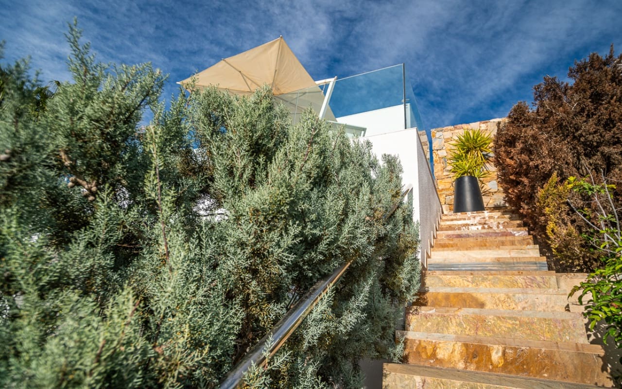 4 quarto Moradia para venda em Las Colinas Golf com piscina - 950 000 € (Ref: 9136186)