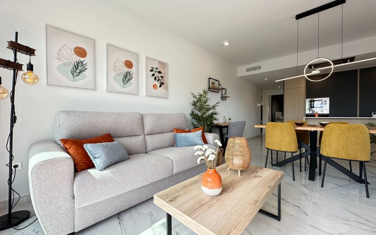 2 soverom Penthouse til salgs i Playa Flamenca med svømmebasseng - € 595 000 (Ref: 9136187)