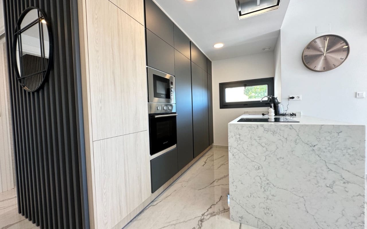 2 soverom Penthouse til salgs i Playa Flamenca med svømmebasseng - € 595 000 (Ref: 9136187)