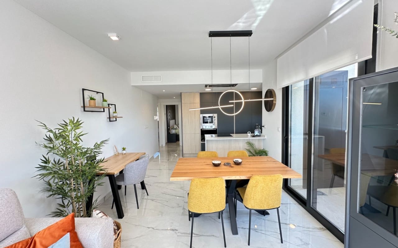 2 soverom Penthouse til salgs i Playa Flamenca med svømmebasseng - € 595 000 (Ref: 9136187)